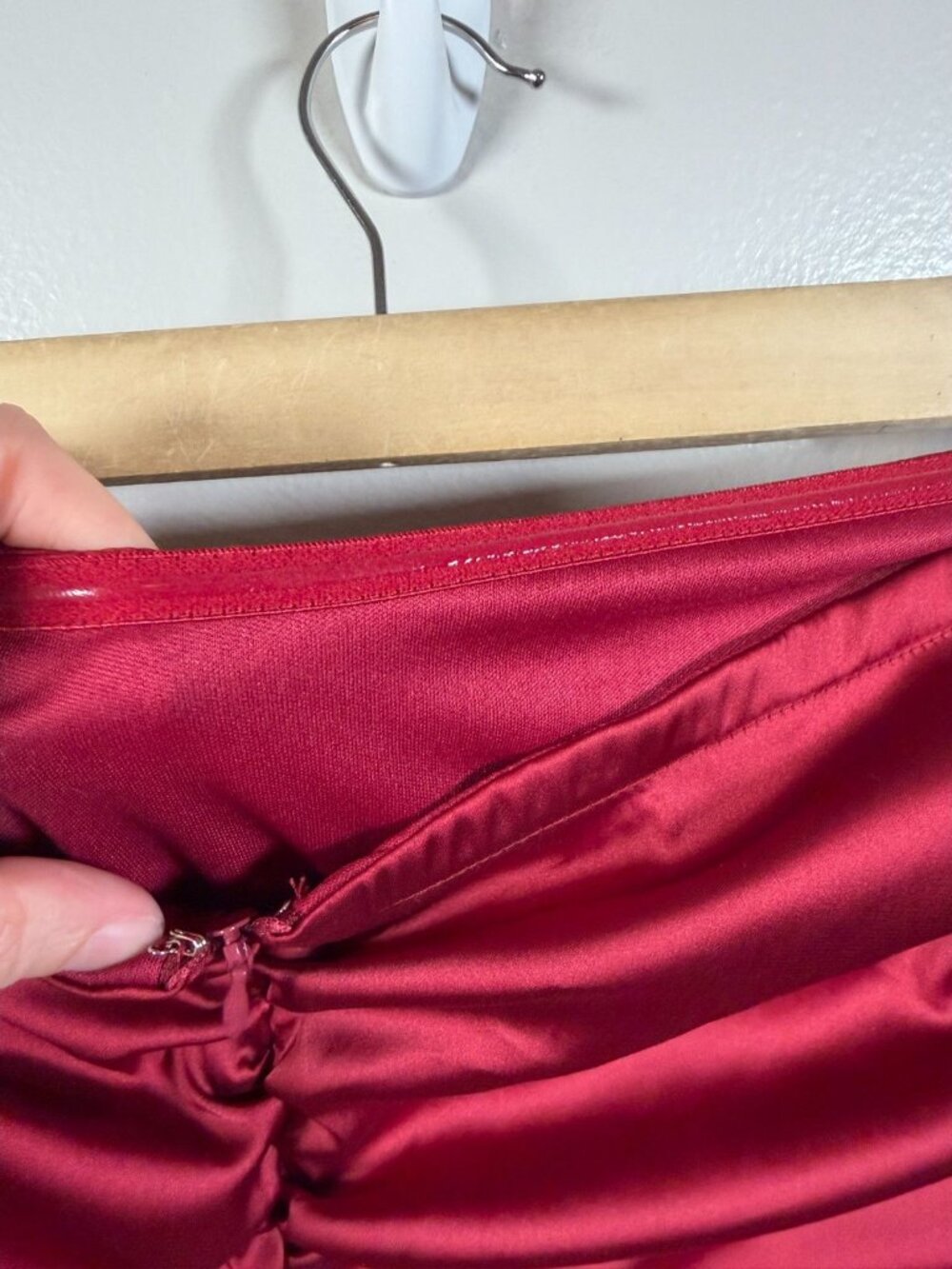 Petal + Pup Storia Lee Strapless Midi Dress Size Medium Wine Red Formal Event - Picture 11 of 13